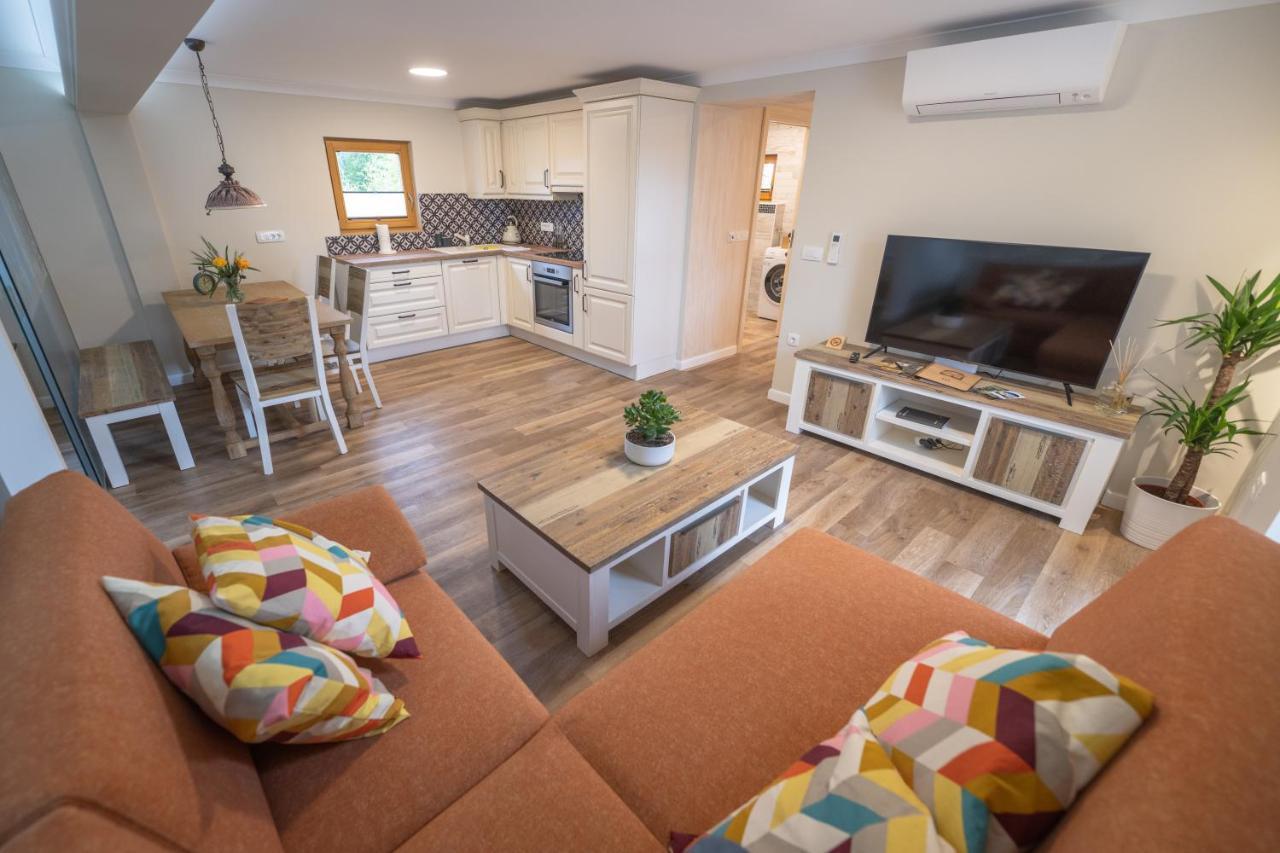 Holiday Home Virida, App Leopold III Ivancna Gorica Exterior foto